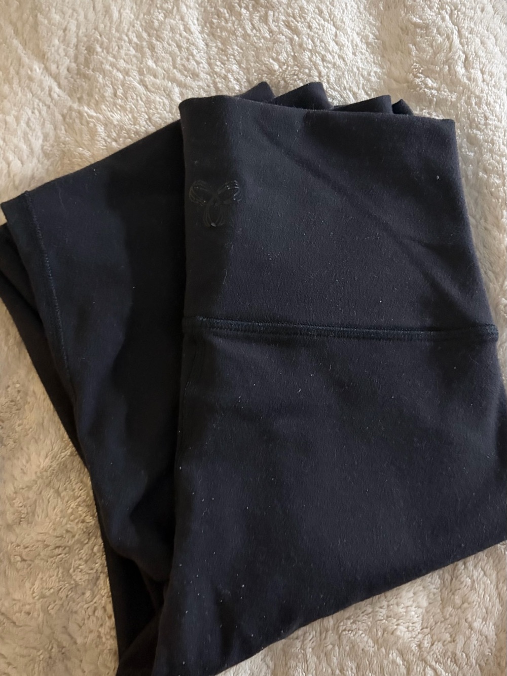 ARITZIA TNA XS black leggings